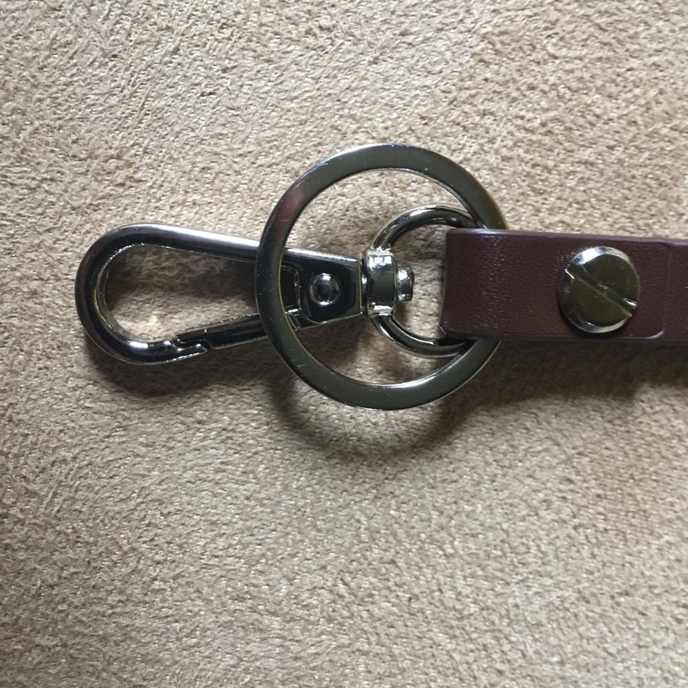 Leather key ring - Picture 4 of 4